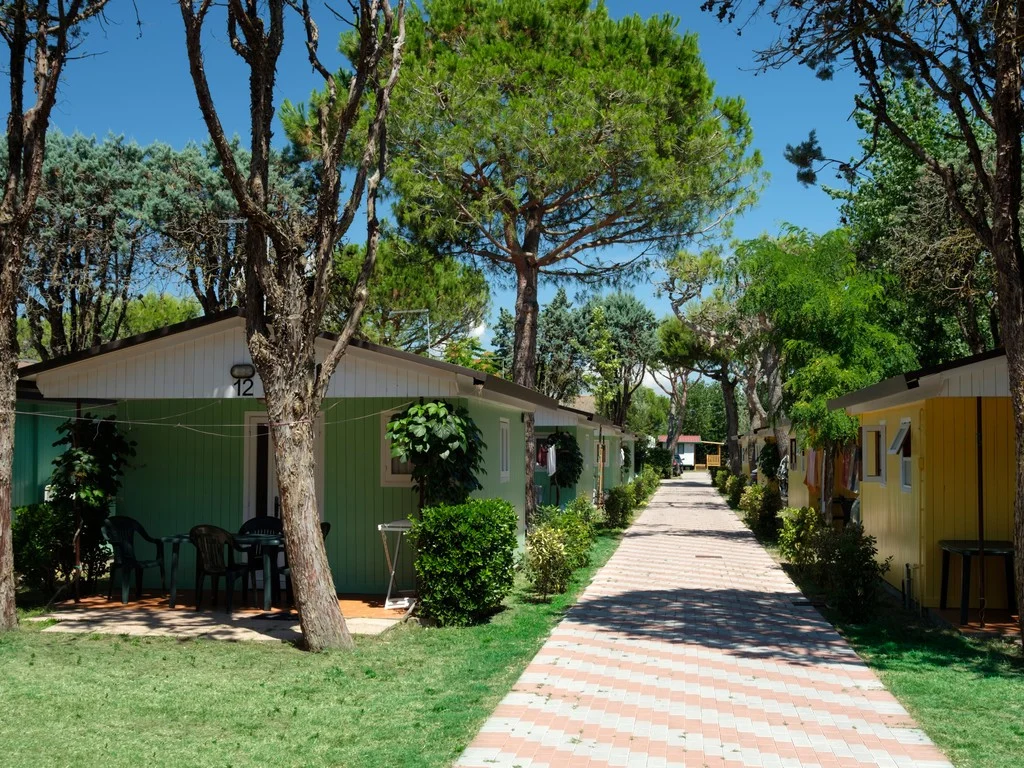 Foto attuale dell'interno del villaggio
